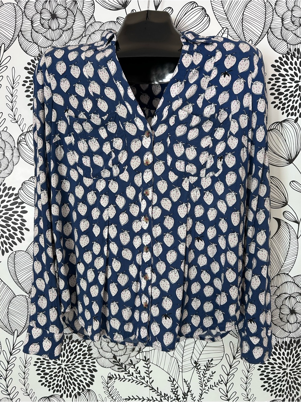 Women’s Maeve Anthropologie Navy Blue Strawberry Print Button-Front Blouse